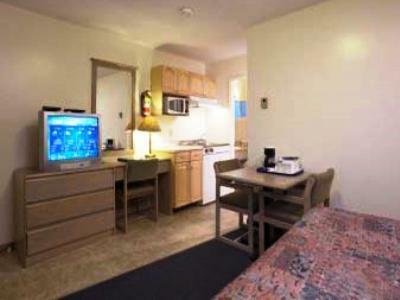 Travelodge By Wyndham Quesnel Bc Habitación foto